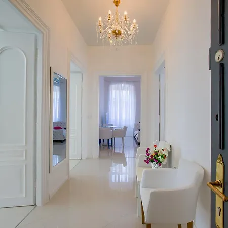 Apartament Collins Center Pula